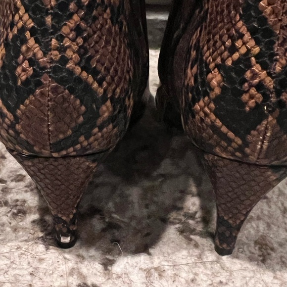 Alfani Brown Snakeskin Pattern Kitten Heel Booties - Picture 4 of 5